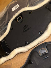 Load image into Gallery viewer, eQuick ePearl Dressage Girth
